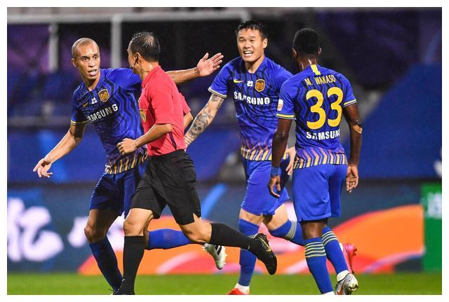 多特蒙德遭遇争议判罚，裁判组回应：执法公正，应用上海相关.的简单介绍