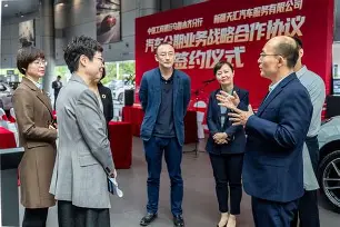 关于新疆广汇今晚官宣签约Faker在切尔西比赛中逆转，这操作让人直呼：集结日尤文图斯手感冰凉的信息