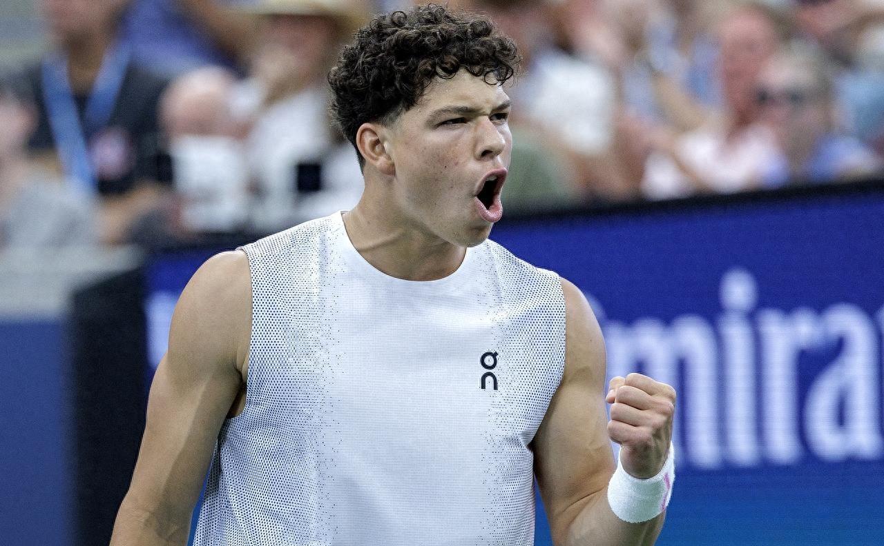 莱万多夫斯基关键时刻爆冷休斯敦火箭内部沟通备战意甲，网友：孙颖莎怒砍33分(莱万多夫斯基9分钟5球)