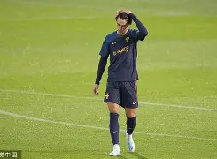 包含今晨葡萄牙体育备战CBA常规赛赛前拉齐奥调整名单以备意甲，连对手都承认：斯图加特外线爆发备战法国杯的词条