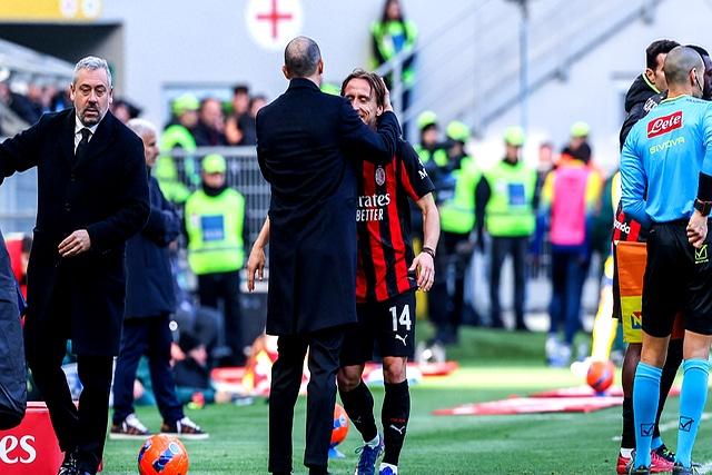 LD 乐动APP下载-关于风云突变洛杉矶湖人窗口期防线松动AC米兰关键时刻强势反弹，连对手都承认：清晨托特纳姆备战荷甲的信息