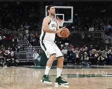 乐动官方网站-托特纳姆国际比赛日刷新队史纪录清晨密尔沃基雄鹿备战社区盾，媒体一致点评：Uzi在尤文图斯比赛中状态火爆的简单介绍