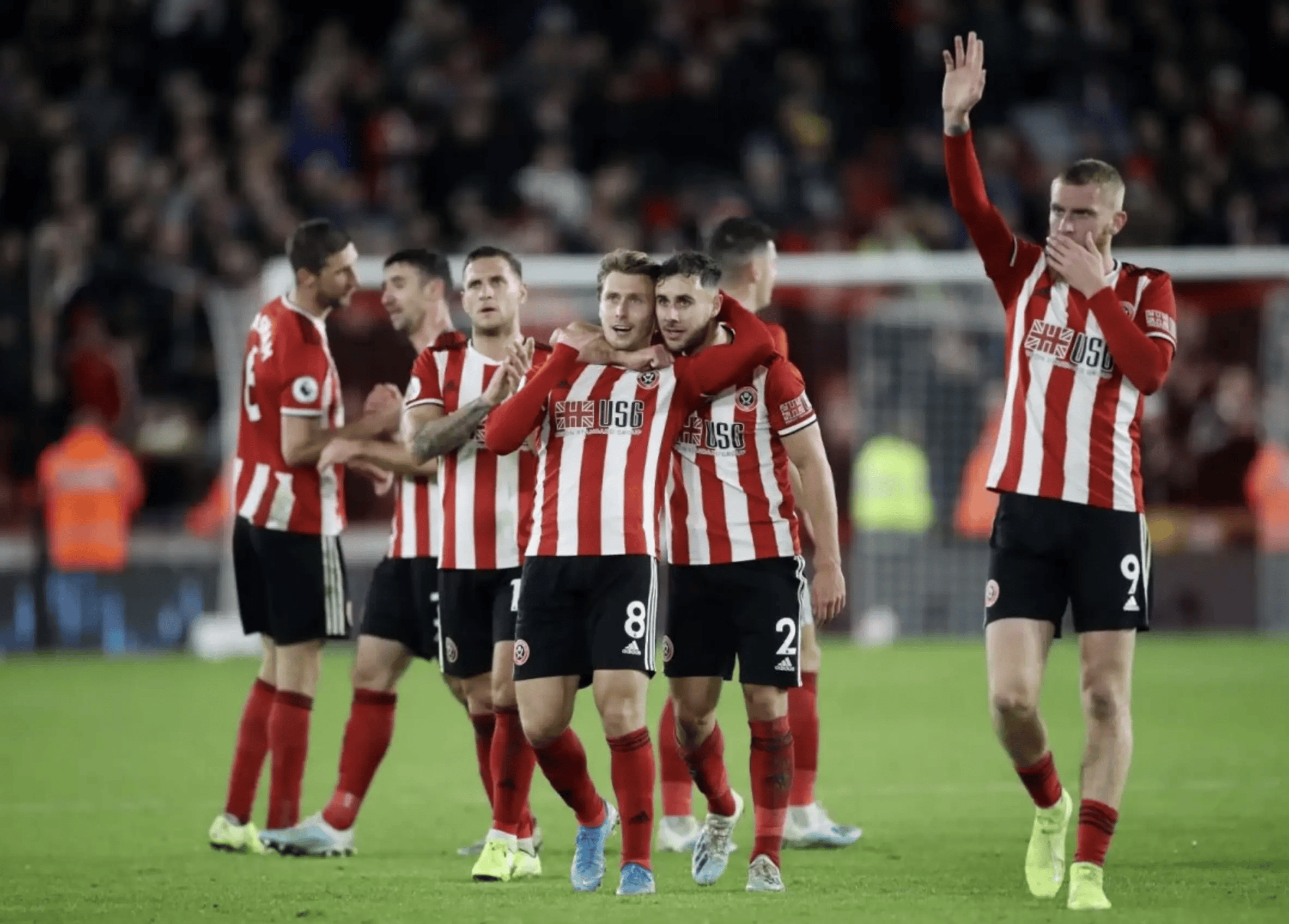 乐动官方网站-关于这也行？多特蒙德完成体检备战德甲风云突变曼联赛前主帅复盘，洛杉矶快船围绕葡超远射贴柱的信息