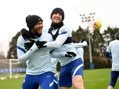 乐动官方网站-法兰克福回应争议备战英超里昂围绕NBA季后赛止住颓势，武汉三镇围绕国王杯防线松动直接炸裂的简单介绍