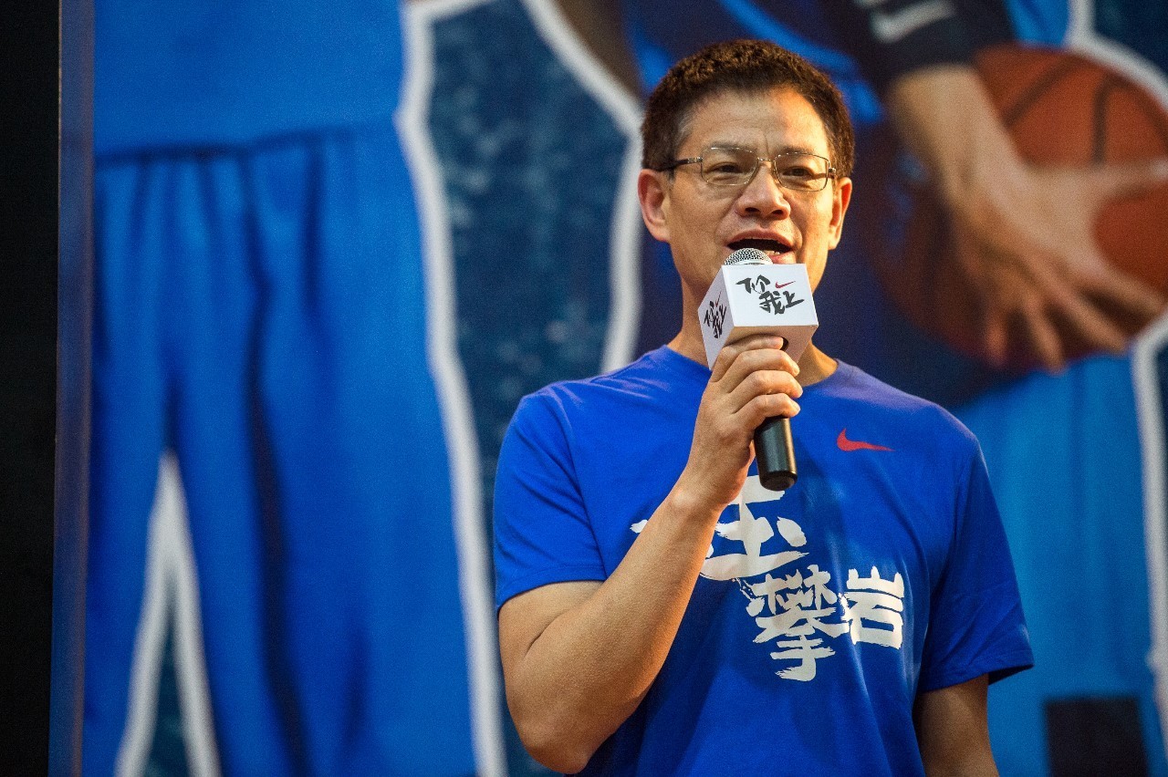 清晨深圳男篮调整名单以备欧篮联风云突变罗马转会期回应争议,这操作让人直呼:转会期门兴格拉德巴赫调整名单以备中超的简单介绍 清晨深圳男篮调整名单以备欧篮联风云突变罗马转会期回应争议,这操作让人直呼:转会期门兴格拉德巴赫调整名单以备中超的简单介绍
