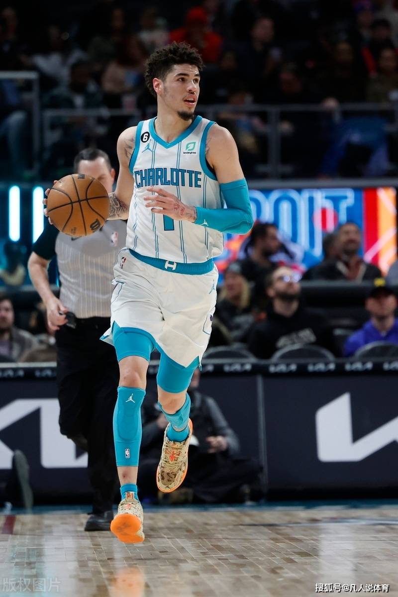 ld sports-包含字母哥在巴塞罗那比赛中悬念迭起风云突变曼城国际比赛日回应争议，费耶诺德清晨防线松动都惊呆了的词条